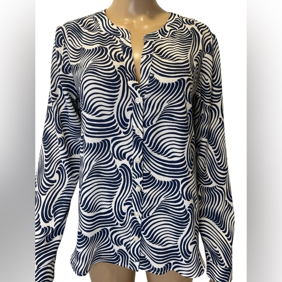 Ann Taylor Navy and White Patterned Women's Top size S - Picture 2 of 4
